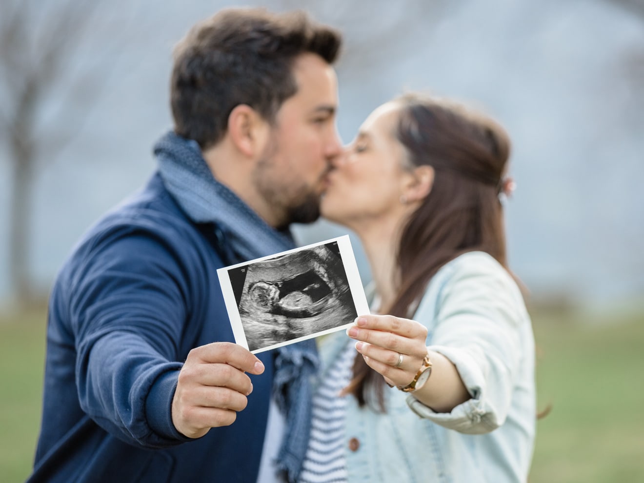 photo de grossesse avec échographie